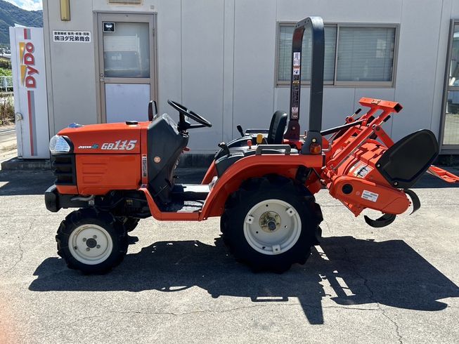 トラクター GB115A 写真２