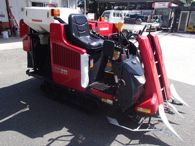 コンバイン YH211H 写真３