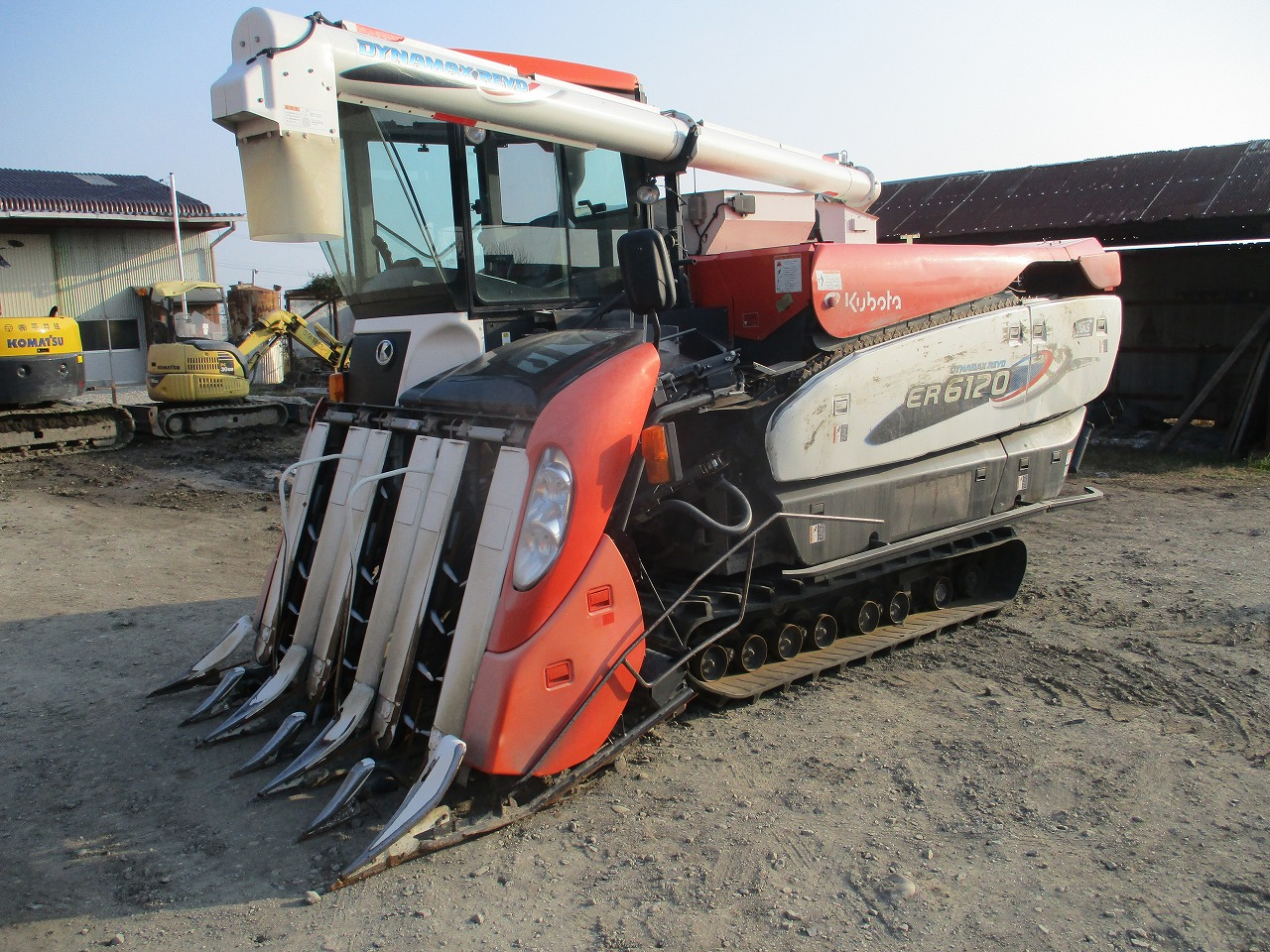 クボタ コンバイン 写真