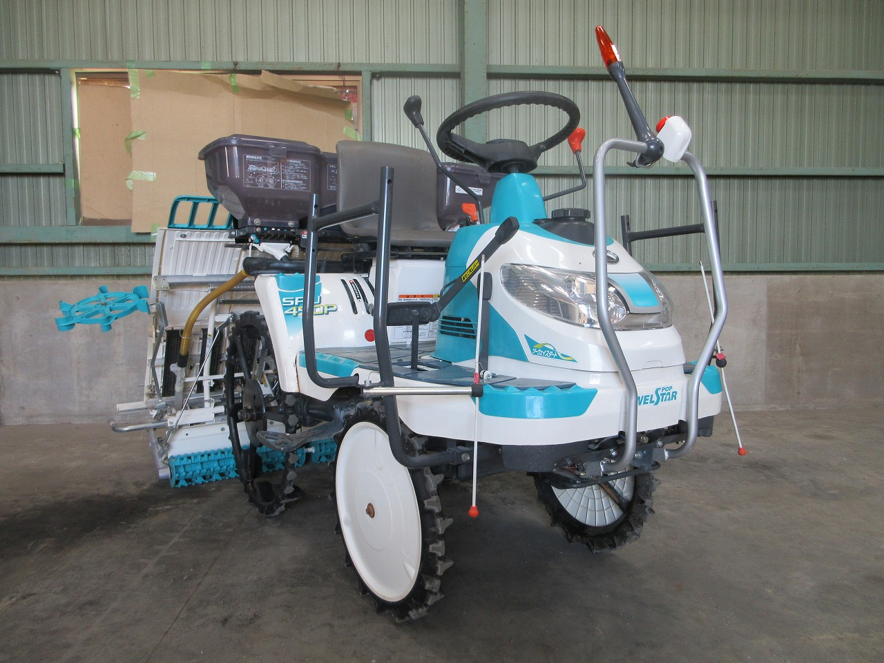 クボタ 田植機 写真