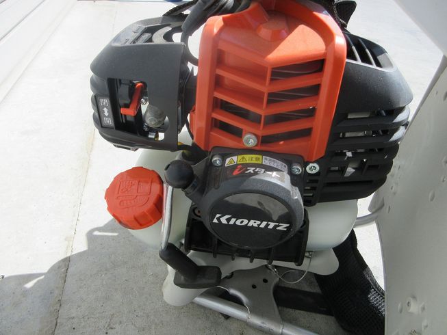 草刈機 RME2330LT 写真３