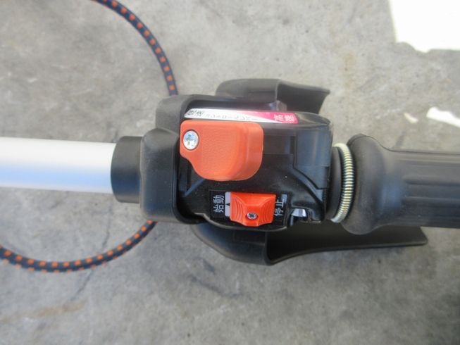 草刈機 RME2330LT 写真４