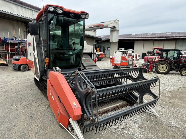 汎用コンバイン WRH1000 写真４