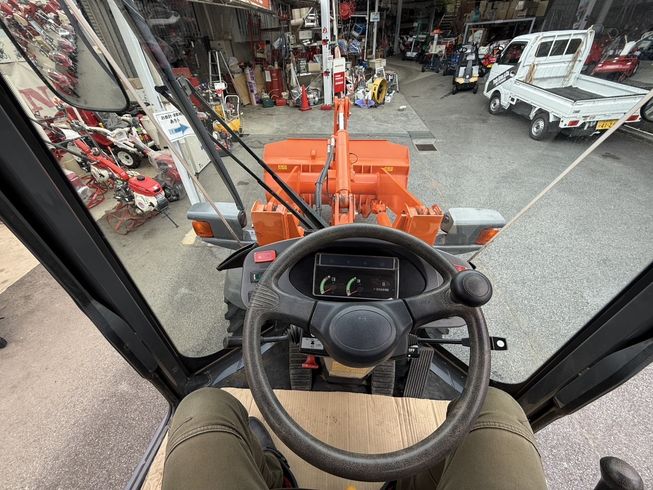 ホイールローダー ZW30 写真５