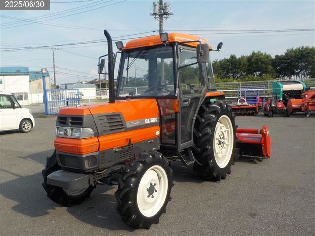 クボタ トラクター 写真