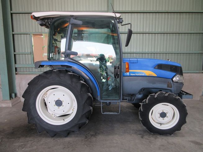 トラクター 2200KLFQBMANPP(KL415H) 写真３