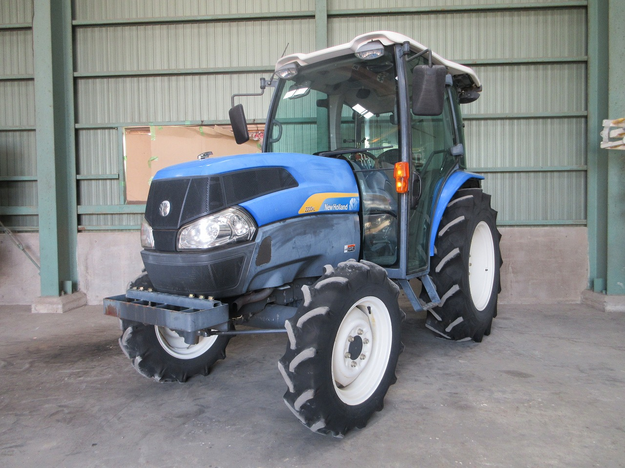 ニューホランド(クボタ) トラクター 写真