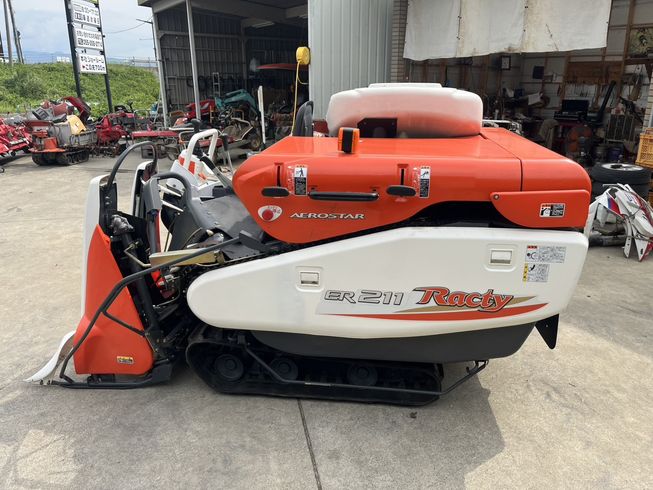 コンバイン ER211W 写真７