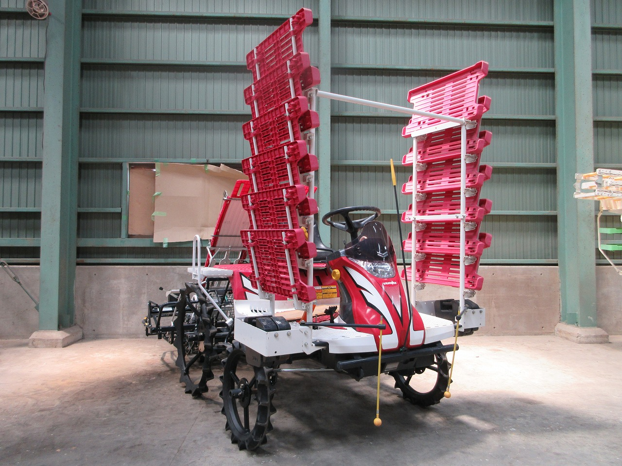 ヤンマー 野菜移植機 写真