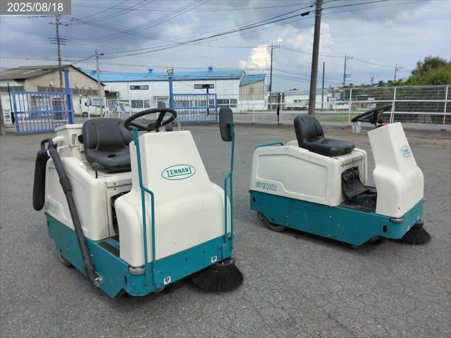 テナント スイーパー 写真