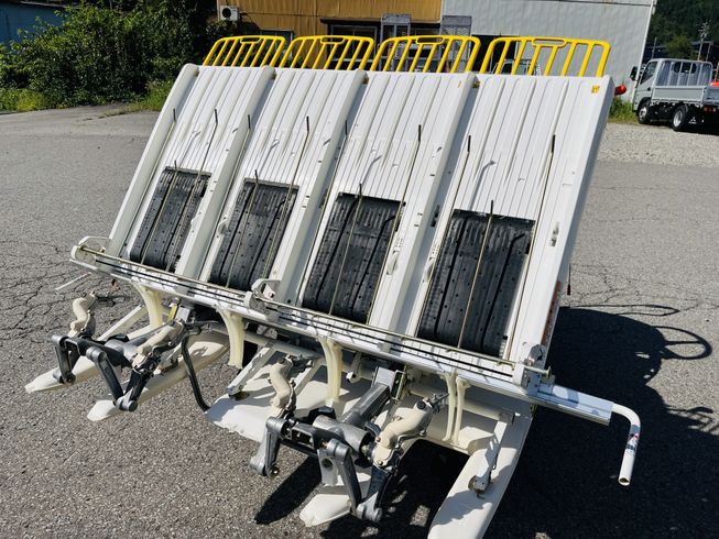 田植機 PPS4-D 写真５