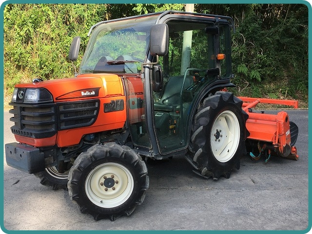 クボタ トラクター 写真