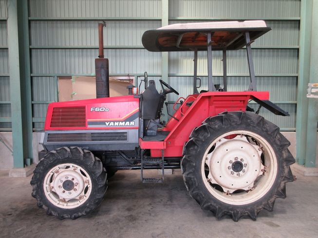 トラクター F60D 写真３