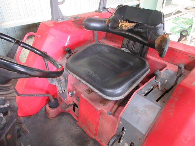 トラクター F60D 写真９