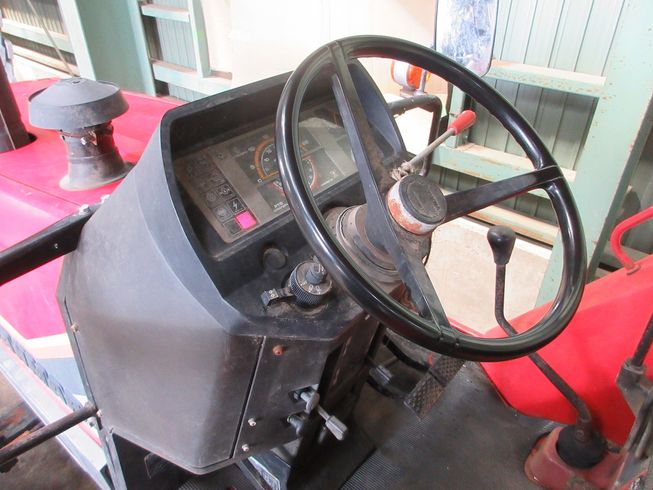 トラクター F60D 写真８