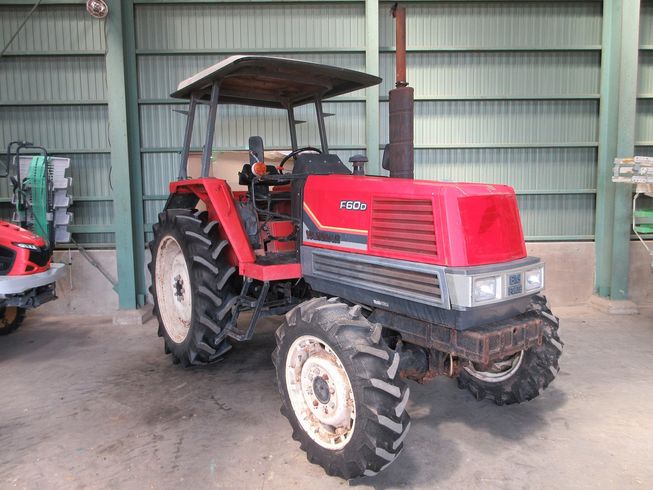 トラクター F60D 写真２