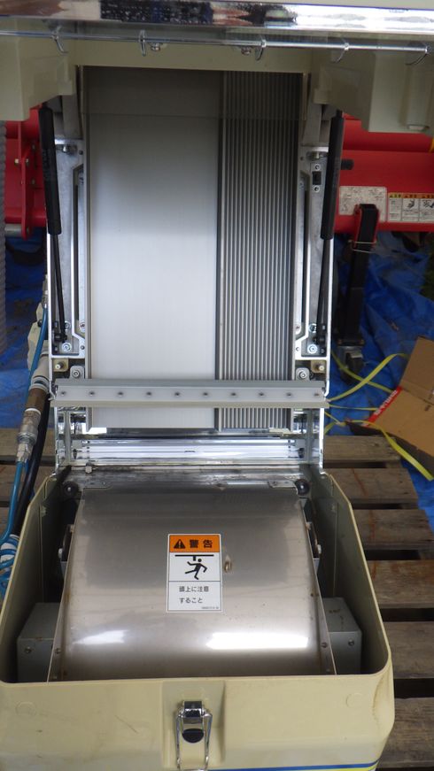 色彩選別機 FGS2000(1) 写真５