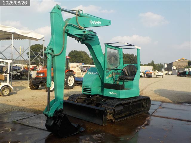 クボタ ミニユンボ 写真