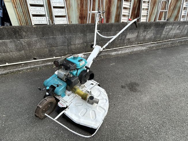 草刈機 GC702RD 写真２