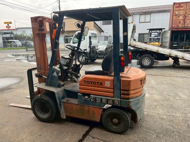 フォークリフト 5FGL15 写真２