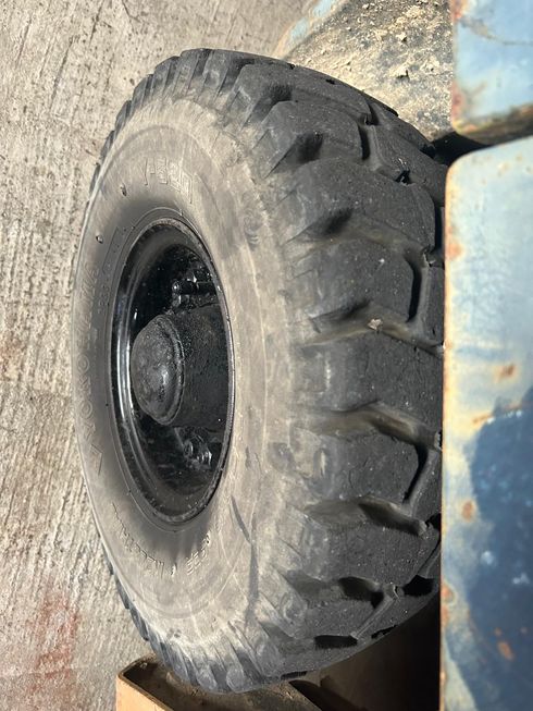 フォークリフト 5FGL15 写真８