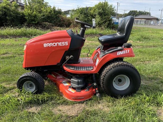 乗用草刈機 GM117 写真３