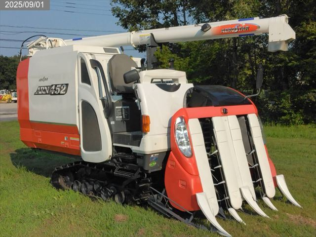 クボタ コンバイン 写真