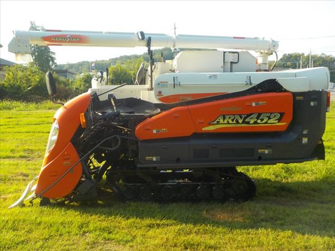 コンバイン ARN452 写真４