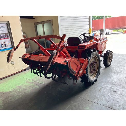 トラクター L1-235 写真３