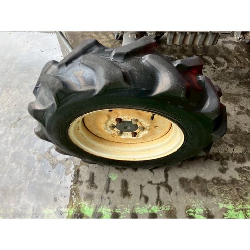 トラクター T240 写真９