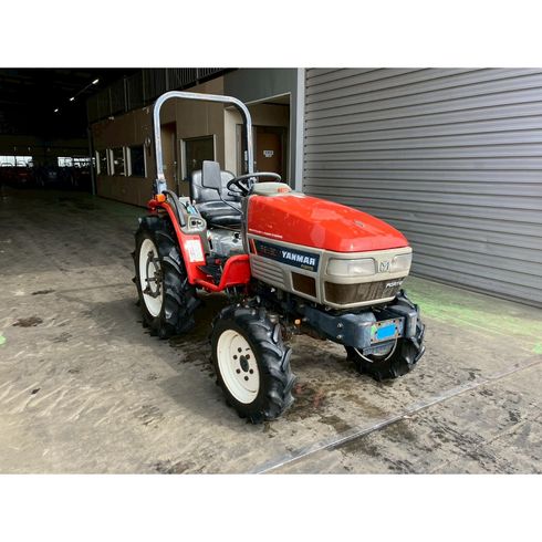 トラクター F-230 写真２