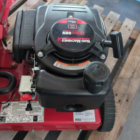 薪割り機 8t 写真４