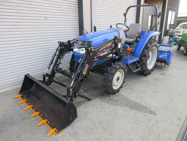 トラクター ATK250-U+フロントローダー 写真５