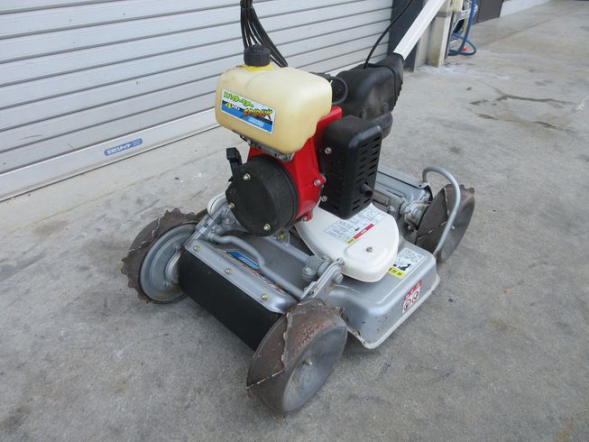 畦草刈機 SP850A 写真２