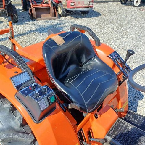 トラクター B1-17D 写真７