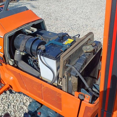 トラクター B1-17D 写真９