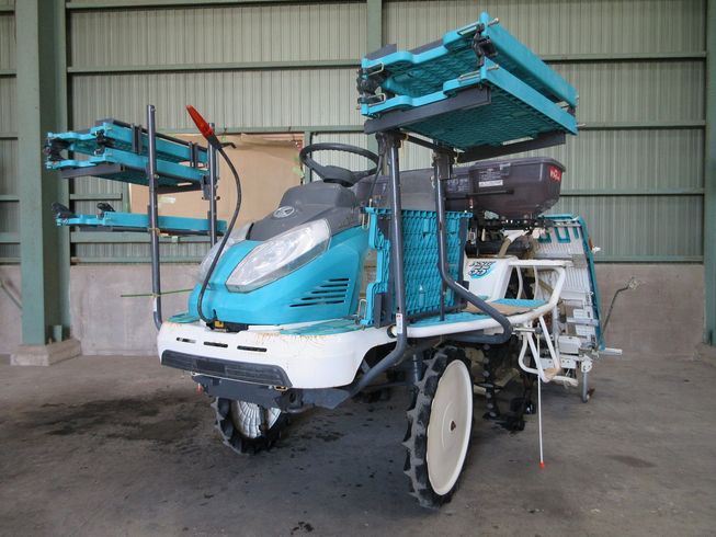 クボタ 田植機 写真