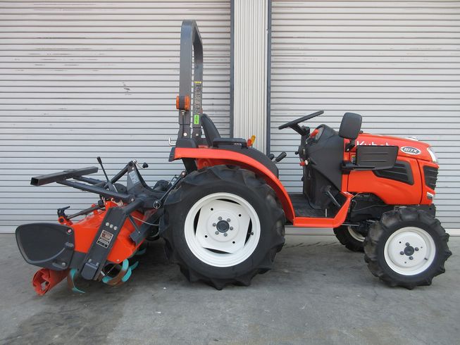 トラクター B17X-BSMAG 写真４