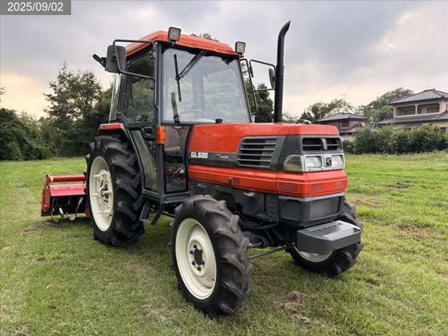 クボタ トラクター 写真