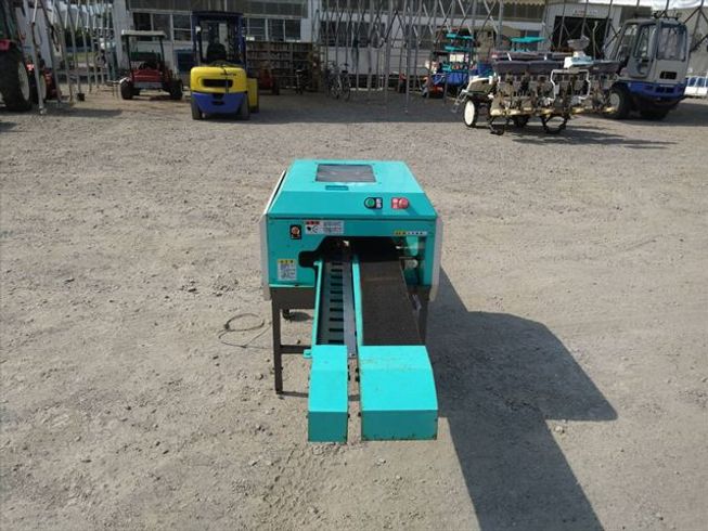 ほうれん草調整機 NC300 写真３