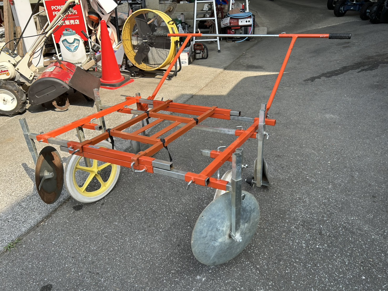 アグリテクノサーチ マルチャー 写真