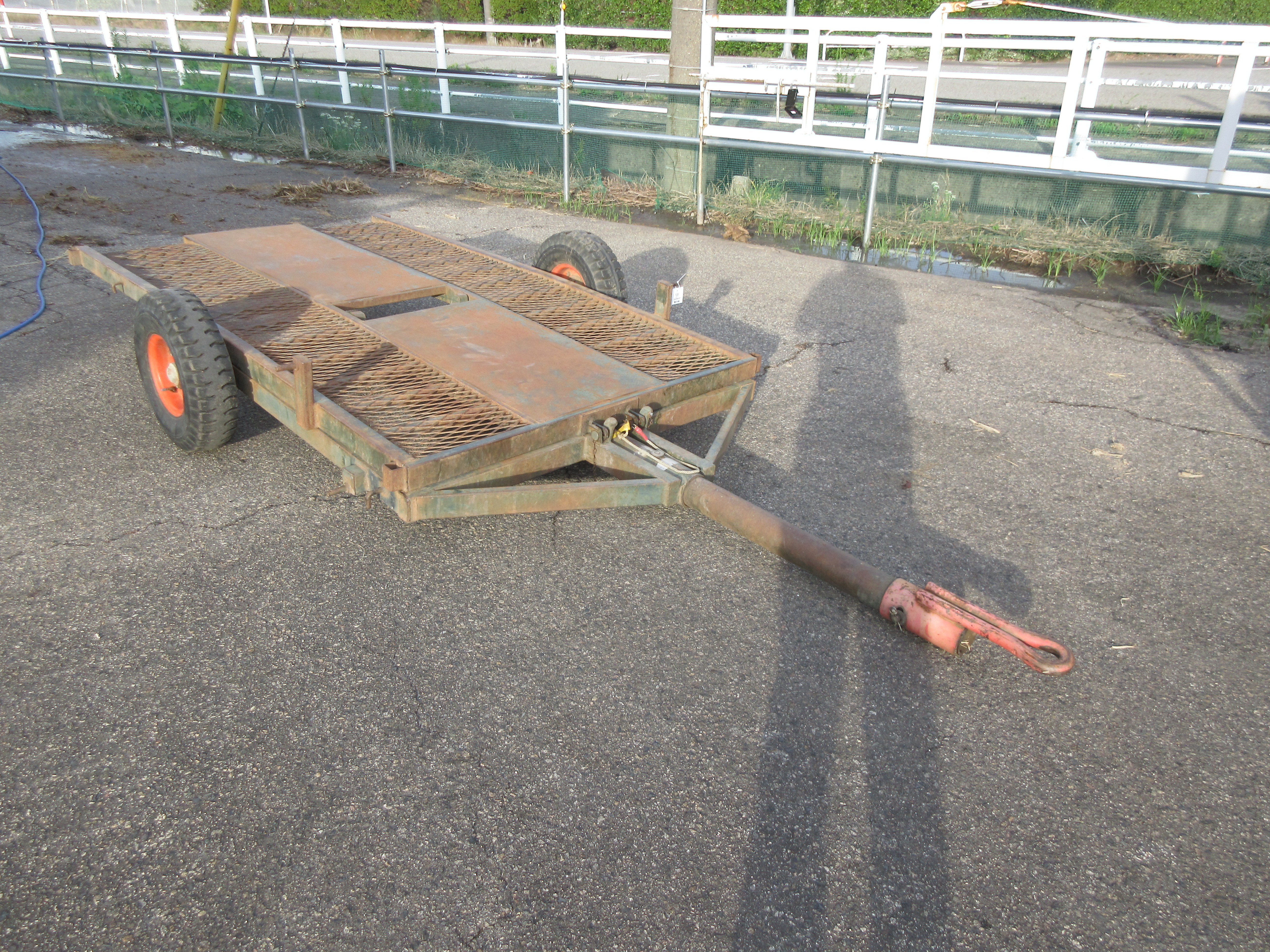 不明 コンバイントレーラー 写真