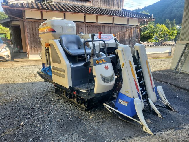 コンバイン HVA211-KWC 写真２