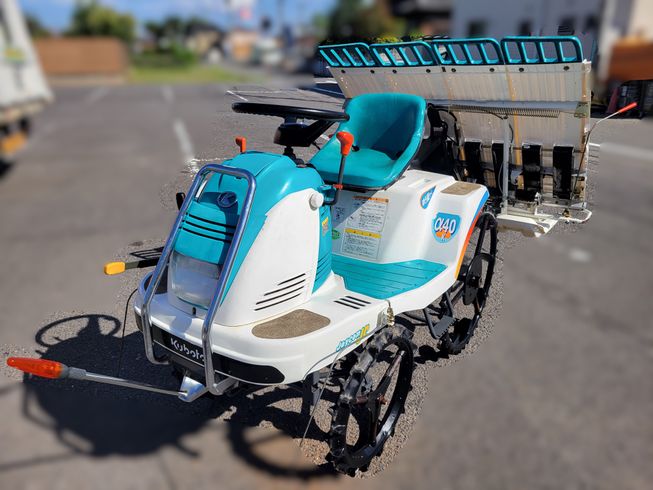 クボタ 田植機 写真