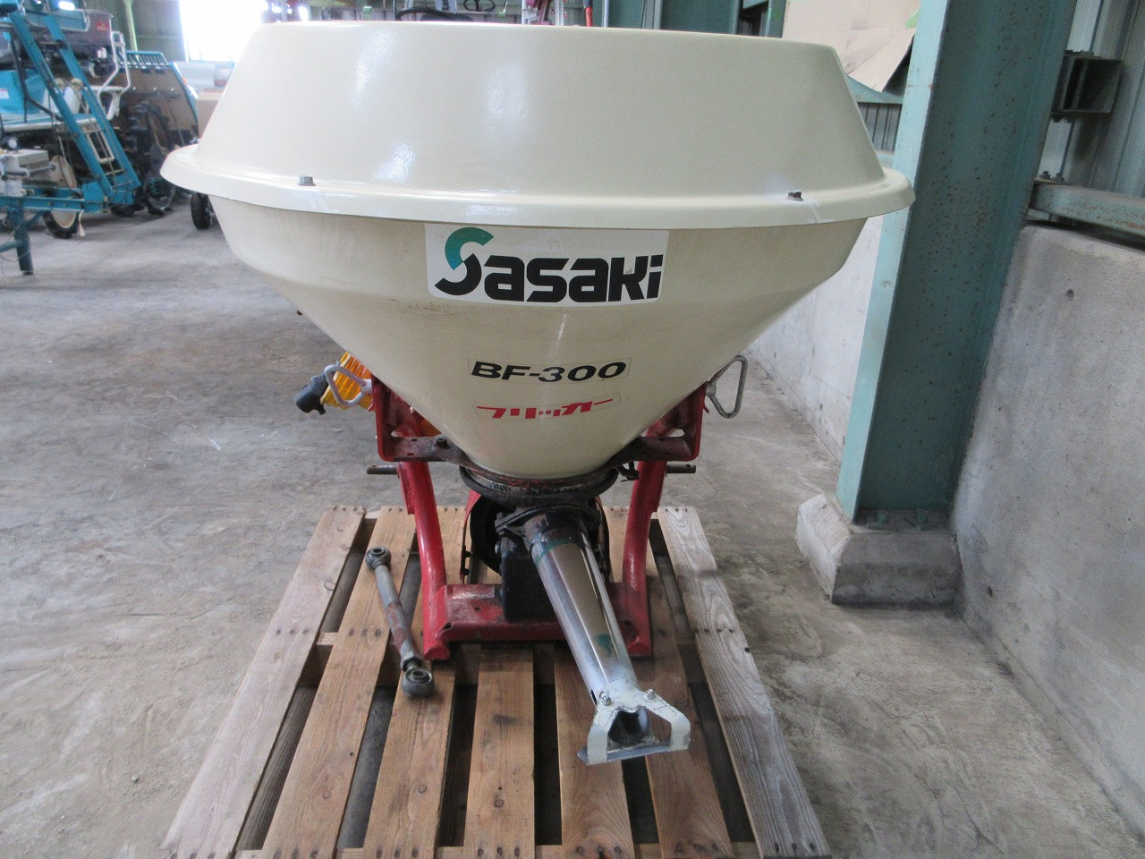 ササキ ブロードキャスター 写真