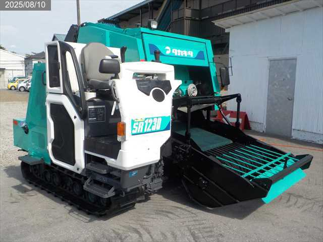 タカキタ ロールベーラー 写真