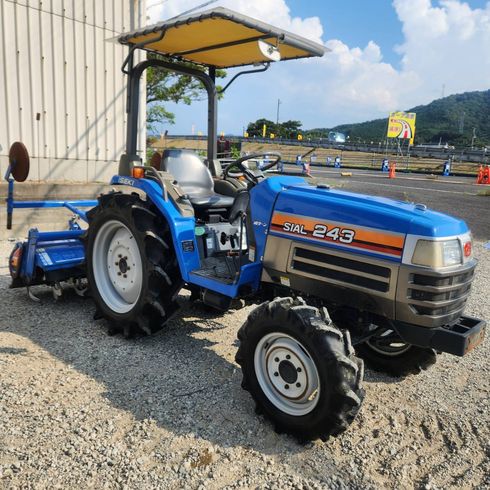 トラクター TF243 写真３