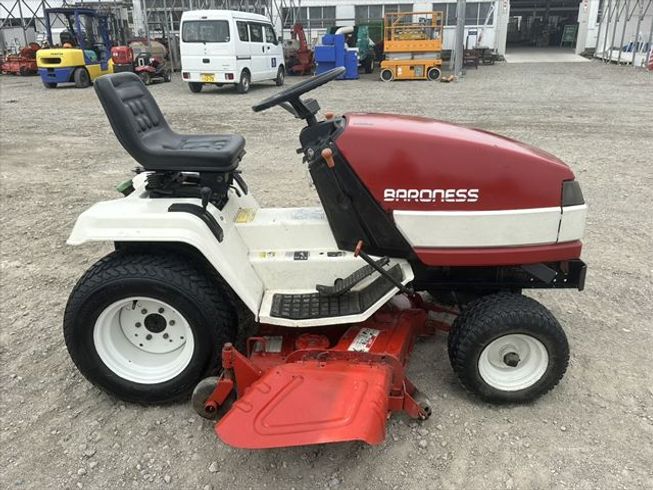 草刈機 GM130B 写真２