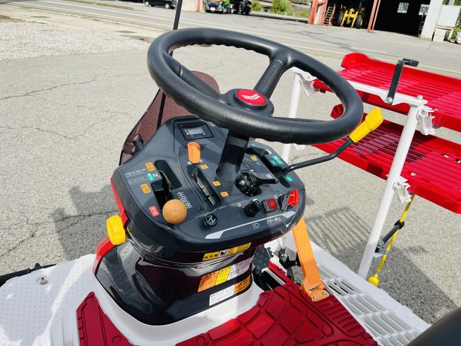 田植機 YR4J 写真９