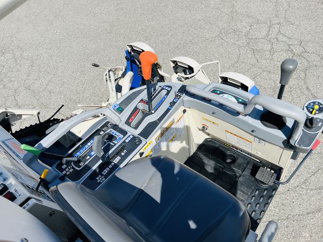 コンバイン HVF323G-ZKWC 写真９